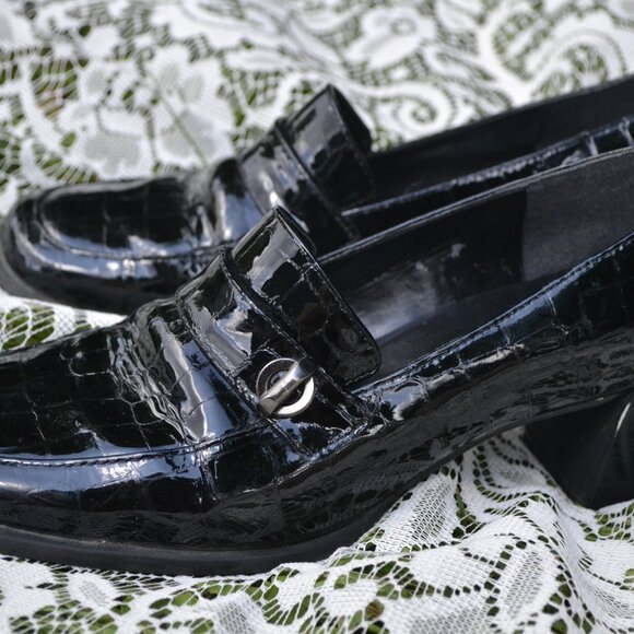 Bandolino Women's Black Crocodile Loafer Size 7.5 Block Heel - Picture 8 of 8